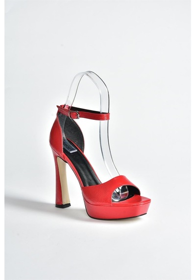 Fox Shoes Kırmızı Rugan Platform Kalın Topuklu Kadın Ayakkabı K404580108 Kırmızı