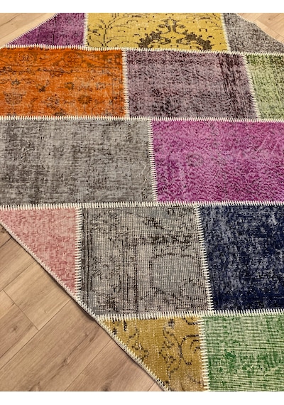 Tuğra Halı El Dokuma Patchwork Yün Halı 160 X 230 Ebat Tuğra Halı El Dokuma Patchwork Yün Halı 160 X 230 Ebat