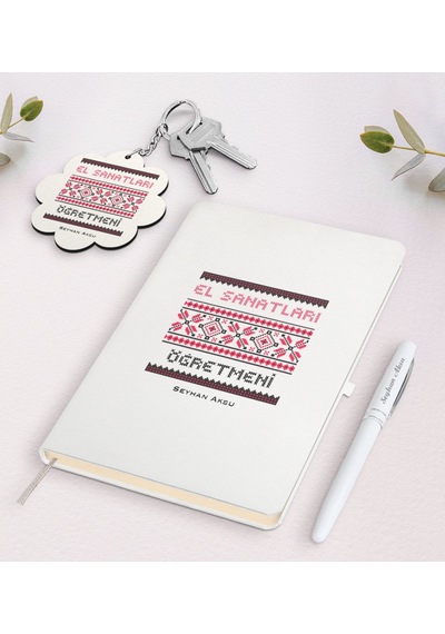 Kişiye Özel El Sanatları Öğretmeni Beyaz Defter Kalem Ve Anahtarl