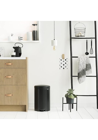 Brabantia Çöp Kutusu 20 Litre Newicon Pedallı Mat Siyah 114106 Siyah