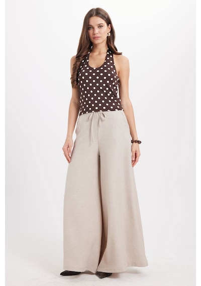Tudors Kadın Standart Fit Normal Kesim Halter Yaka Kolsuz Puantiyeli Kahverengi Bluz-50988