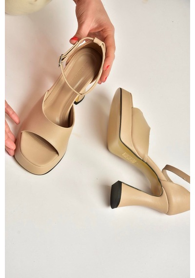 Fox Shoes Y404850209 Ten Kalın Topuklu Kadın Ayakkabı Ten