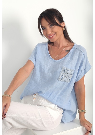 By Saygı Kadın İtalyan Cotton V Yaka Örgü Dantel Tek Cepli Oversize Keten Bluz Bebe Mavi By Saygı Kadın İtalyan Cotton V Yaka Örgü Dantel Tek Cepli Oversize Keten Bluz Bebe Mavi