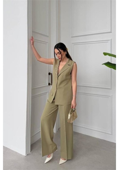 Neşeli Butik Kadın Yeşil Taş İşlemeli Gold Düğme Detaylı Kolsuz Blazer Ceket Pantolon Takımnbstr1030 Neşeli Butik Kadın Yeşil Taş İşlemeli Gold Düğme Detaylı Kolsuz Blazer Ceket Pantolon Takımnbstr1030