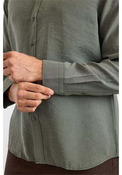 Süvari Koyu Yeşil Slim Klasik Yaka Düz Pike Torba Cep Manşetli Kısa Kollu Casual Gömlek Sgm1008400027-y05