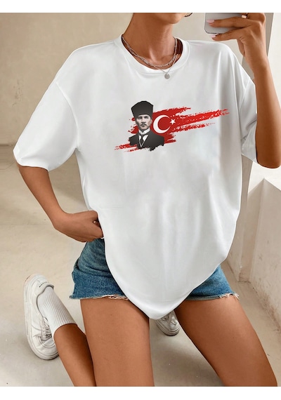 Unisex Atatürk Tasarım Basklı Tshirt Beyaz