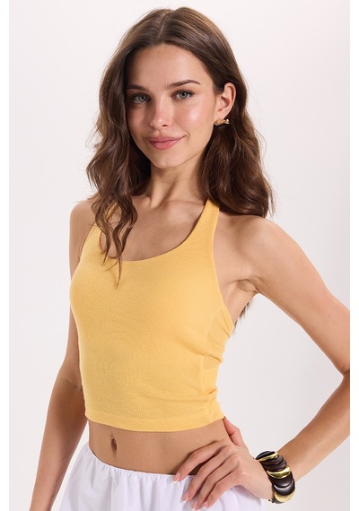 Tudors Kadın Slim Fit Dar Kesim Pamuklu Halter Yaka Kaşkorse Sarı Crop-50708