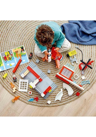 LEGO® Duplo 10970 İtfaiye Merkezi ve Helikopter 117 Parça