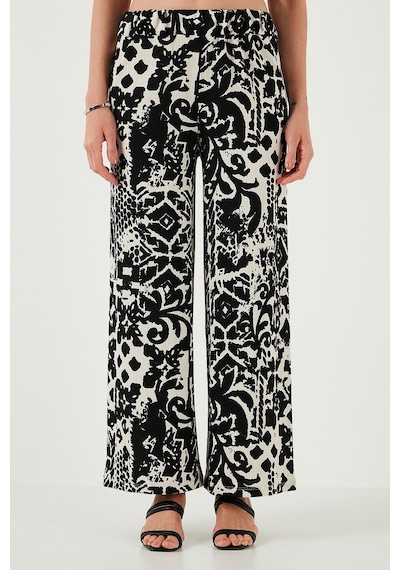 Lela Desenli Standart Fit Yüksek Bel Geniş Paça Bayan Pantolon 5869019 Siyah Lela Desenli Standart Fit Yüksek Bel Geniş Paça Bayan Pantolon 5869019 Siyah