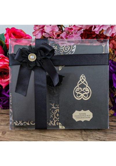 Hediyelik Kadife Kaplı Yasin Kitabı, Seccade, Şal, İnci Tesbih, Asetat Kutulu 26 23 Set - Siyah