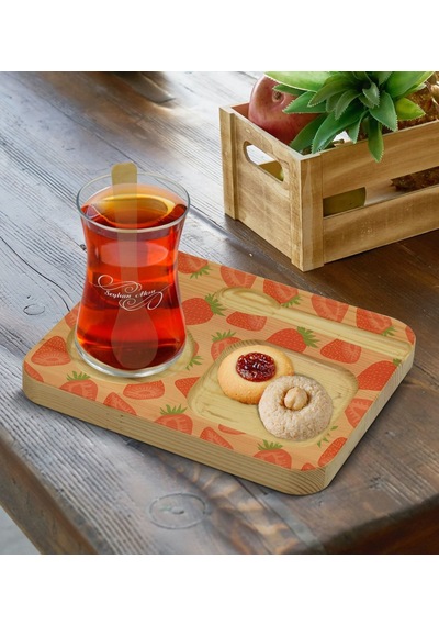 Kişiye Özel Doğal Ahşap Kaşıklı Sunum Tabağı Ve Heybeli Çay Bardağı Hediye Seti - Model 14
