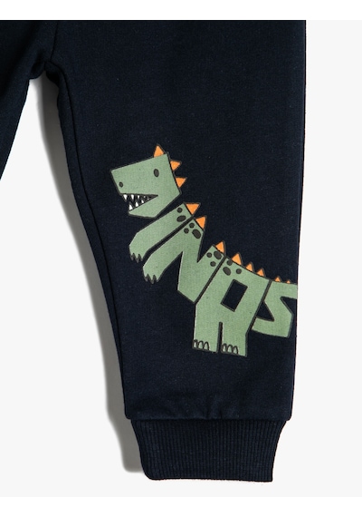 Koton Jogger Eşofman Altı Dinozor Baskılı Şardonlu Beli Bağlamalı Lacivert 4wmb40107tk 4WMB40107TK703 Lacivert Koton Jogger Eşofman Altı Dinozor Baskılı Şardonlu Beli Bağlamalı Lacivert 4wmb40107tk 4WMB40107TK703 Lacivert
