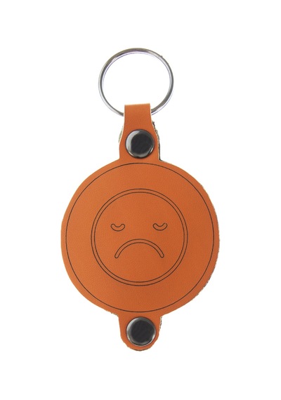 Doodle Desenli İsme Özel Deri Anahtarlık, Özel Gün Hediyesi, Sad Smiley Desenli Anahtarlık