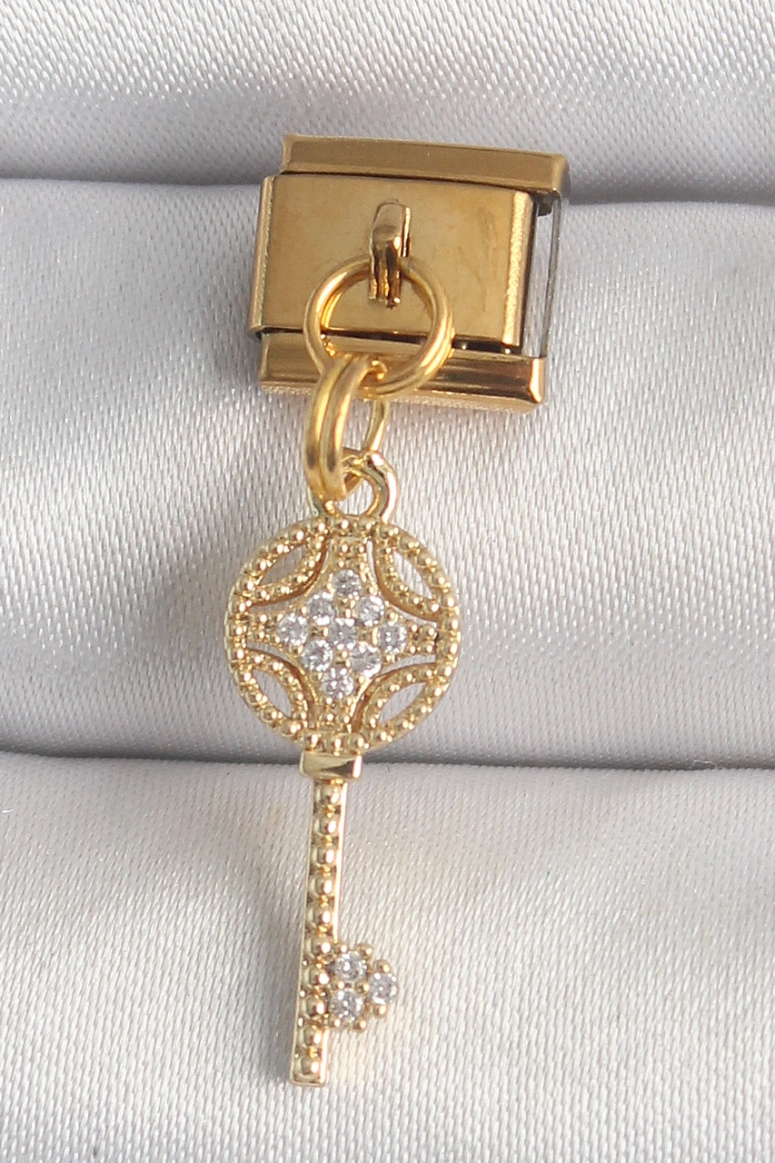 Nova Bazaar 316l Çelik Gold Renk Sallantı Zirkon Taşlı Anahtar Model Nomination Charm Altın