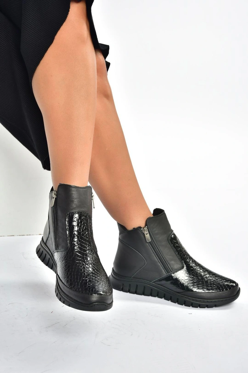 Fox Shoes V555709303 Siyah Hakiki Deri Kroko Baskılı Kadın Bot Siyah-hakiki Deri
