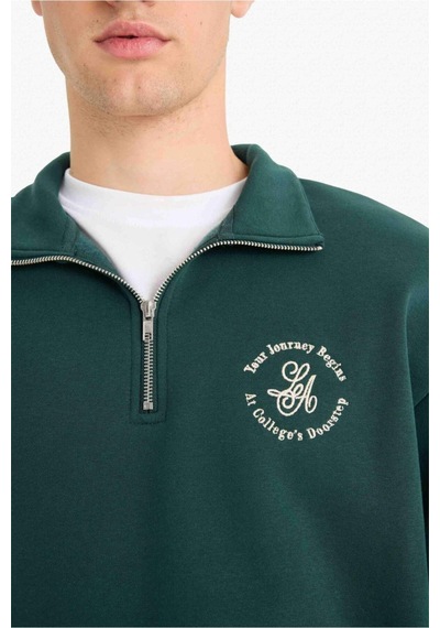 Defacto Boxy Fit Dik Yaka Fermuarlı Baskılı Sweatshirt E9416ax25augn536 Yeşil Defacto Boxy Fit Dik Yaka Fermuarlı Baskılı Sweatshirt E9416ax25augn536 Yeşil