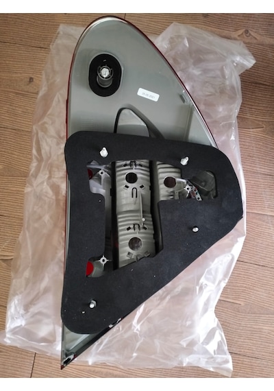 Mercedes W211 Sağ Stop Ledli Avantgarde Stop Takımı Ulo 06-99
