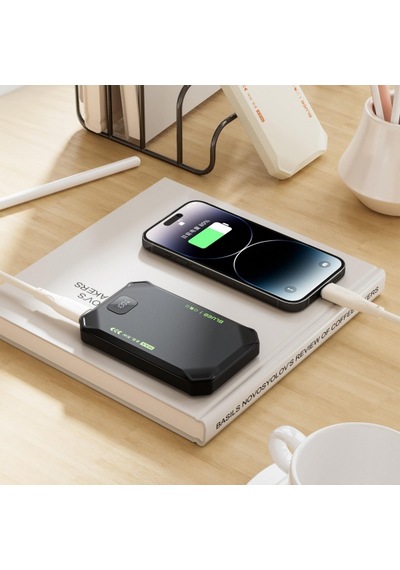 10000 Mah 22.5w Hızlı Şarjlı Dijital Ekranlı Ultra İnce Çift Çıkışlı Taşınabilir Powerbank Siyah