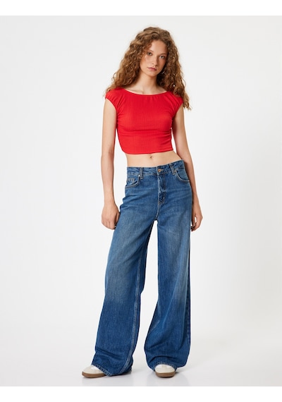 Koton Crop Tişört Bürümcük Sırt Detaylı Kap Kol Kayık Yaka Slim Fit Kırmızı 4sal30379ık Kırmızı Koton Crop Tişört Bürümcük Sırt Detaylı Kap Kol Kayık Yaka Slim Fit Kırmızı 4sal30379ık Kırmızı