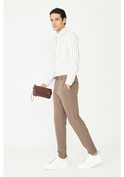 Kahverengi İnce Çizgili Dokulu Modern Kesim Bağcıklı Smart Casual Pantolon Kahve