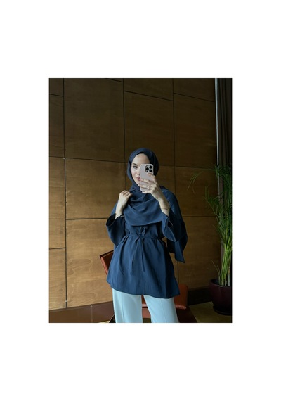 Moonsc Kadın Rahat Kesim Pelerinli Bel Bağlamalı Lacivert Tesettür Tunik