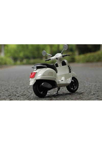 Welly 1:12 Ölçek Vespa Gts 300 Diecast Model Gerçekçi Detaylı Metal Scooter Diecast Renk:krem
