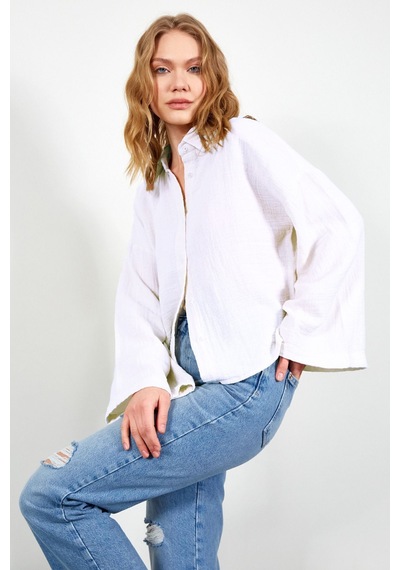 Manche Beyaz Kolları Salaş Yıkamalı Müslin Oversize Rahat Kalıp Kadın Basic Gömlek Mk166881 Manche Beyaz Kolları Salaş Yıkamalı Müslin Oversize Rahat Kalıp Kadın Basic Gömlek Mk166881