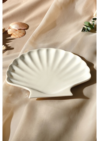 Karaca İstiridye Pasta Tabağı 20 Cm Beyaz