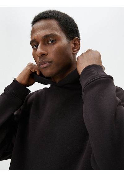 Koton Basic Oversize Hoodie Büzgü Detaylı Uzun Kollu Siyah 4wam70409mk Siyah Koton Basic Oversize Hoodie Büzgü Detaylı Uzun Kollu Siyah 4wam70409mk Siyah