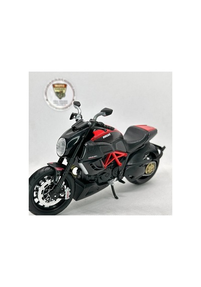 Ducati Xdiavel Carbon Maket Motor - 1:12 Maisto Diecast