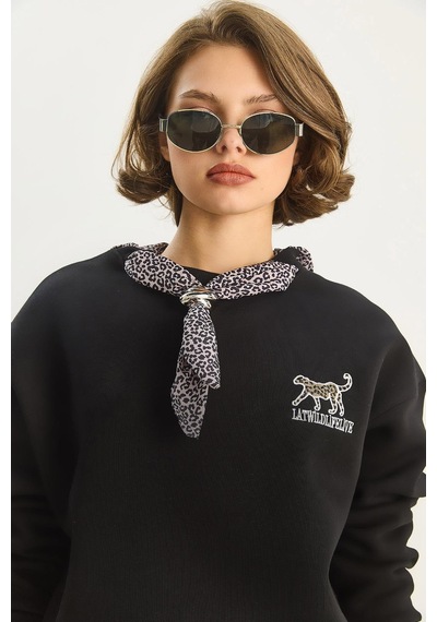 Shade Kadın Fular Detaylı Leopar Nakışlı Üç İplik Şardonlu Oversize Sweatshirt 6917 60283616 - Siyah