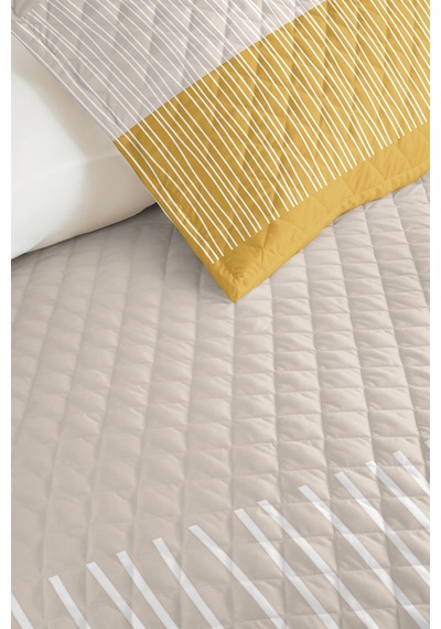 Sarı Çizgili Modern Genç Odası Tek Kişilik Pike Takımı - Geometrik 160x220 Cm Kapitone Yatak Örtüsü Keten Nehir Parıltısı Sarı Çizgili Modern Genç Odası Tek Kişilik Pike Takımı - Geometrik 160x220 Cm Kapitone Yatak Örtüsü Keten Nehir Parıltısı