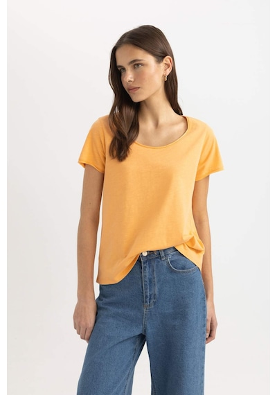 DeFacto Regular Fit Yuvarlak Yaka Basic Düz Kısa Kollu Tişört K1508AZ24SMOG81 DeFacto Regular Fit Yuvarlak Yaka Basic Düz Kısa Kollu Tişört K1508AZ24SMOG81