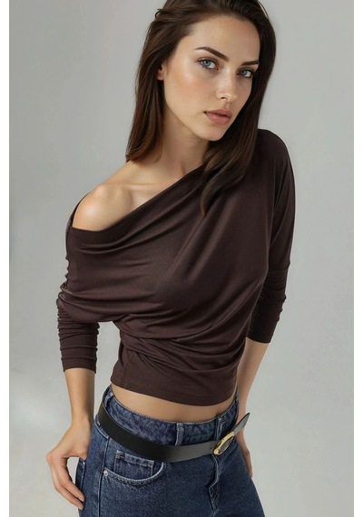Hiccup Asimetrik Yaka Uzun Kollu Esnek Örme T-shirt Koyu Mocha Kahve