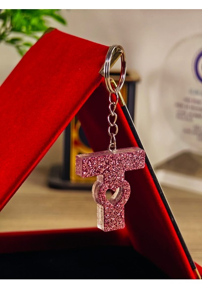 Harfli Anahtarlık Epoksi Kişiye Özel Yapım El Yapımı Harf Anahtarlık Kelebek Model Özel Tasarım Hediyelik Ürün Mağzamızda Tüm Harfler Mevcuttur. Kalpli Model Bakır