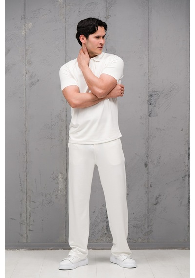 Mass Plus Regular Fit Likralı Kendinden Çizgili Yarım Baggy Pantolonlu T-shirt Takım Beyaz Mass Plus Regular Fit Likralı Kendinden Çizgili Yarım Baggy Pantolonlu T-shirt Takım Beyaz