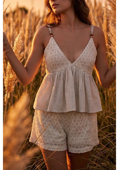 Fashion Cocktail Sunset Ajurlu Tığ İşi Ham Keten Ekru Dantel İşlemeli Volanlı Boncuklu Crop Ve Lastikli Şortlu Lüks Tropikal Yazlık Bohem Boho Set Takım Fashion Cocktail Sunset Ajurlu Tığ İşi Ham Keten Ekru Dantel İşlemeli Volanlı Boncuklu Crop Ve Lastikli Şortlu Lüks Tropikal Yazlık Bohem Boho Set Takım