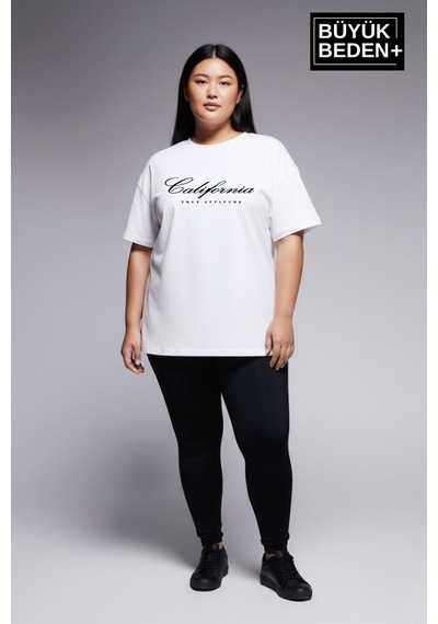 Superlife Süperlife Kadın Büyük Beden El Yazılı California Baskılı 3xl-6xl Bisiklet Yaka Tshırt Spr25btsk510-7 Beyaz