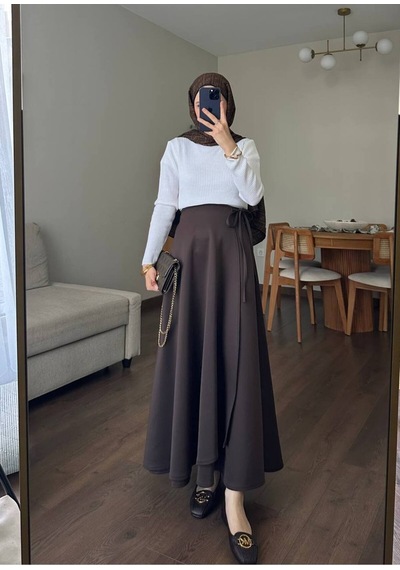 Unika Boutique Kadın Yandan Bağlamalı Tesettür Uzun Kot Etek Kahverengi