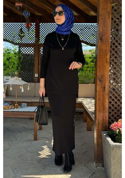 Rabia Şamlı Sezen Triko Takım Siyah Çok Renkli