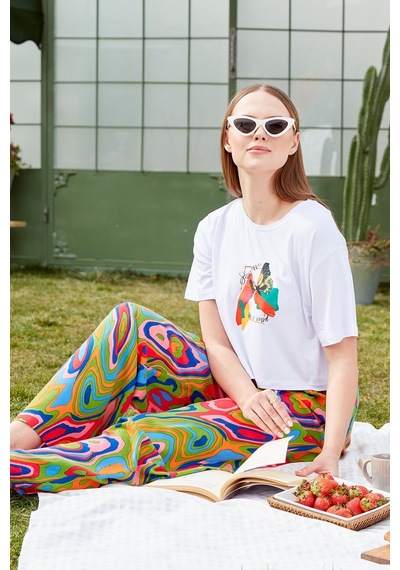 Oversize Baskılı Crop Tişört - Beyaz Çok Renkli