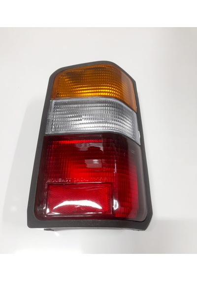 L300 87-08 Sağ Stop Lambası Mb527316