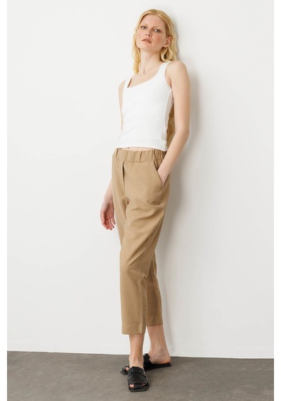 Kadın Beli Lastikli Yan Cepli Havuç Kesim Keten Pantolon Camel Camel