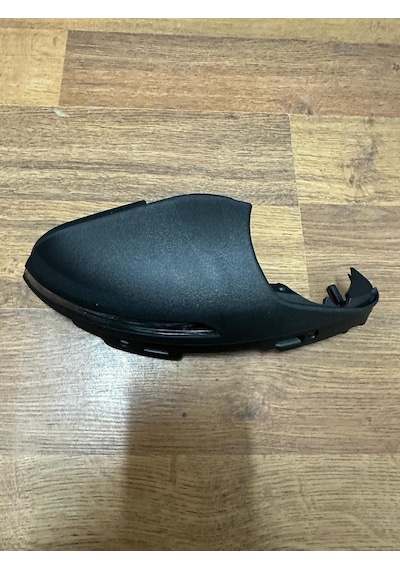 Renault Clio 5 Ayna Sağ Sinyali Kapaklı Led 963066605r