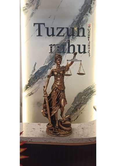 Themis Adalet Tanrıçası Biblosu
