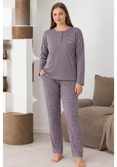 Boyraz Lindros Kadın Düğme Yaka Raporlu İnterlok Kışlık Battal Pijama Takımı 0275 - 1 Adet Füme Boyraz Lindros Kadın Düğme Yaka Raporlu İnterlok Kışlık Battal Pijama Takımı 0275 - 1 Adet Füme