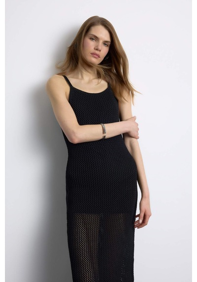 DeFacto Halter Yaka Basic Düz Kolsuz Maxi Elbise E9918AX25SMBK81