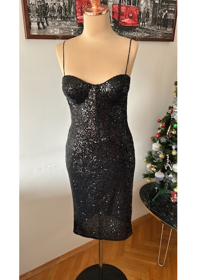 Chica Rosa Fashion Siyah Pullu Askılı Midi Elbise