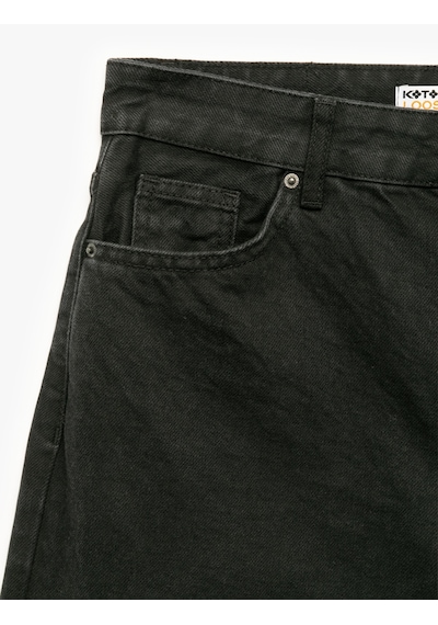 Koton Normal Bel Cepli Düğmeli Pamuklu Rahat Kesim Geniş Paça Jean Pantolon - Loose Straight Fit Jeans Siyah 6wal40060md Siyah Koton Normal Bel Cepli Düğmeli Pamuklu Rahat Kesim Geniş Paça Jean Pantolon - Loose Straight Fit Jeans Siyah 6wal40060md Siyah