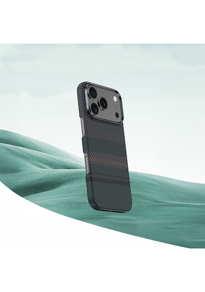 Apple Uyumlu iPhone 17 Kılıf M-safe Şarj Özellikli Karbon Fiber Benks Aurora Armorair Kevlar Kapak Siyah